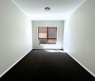 Modern home in private setting - Photo 1