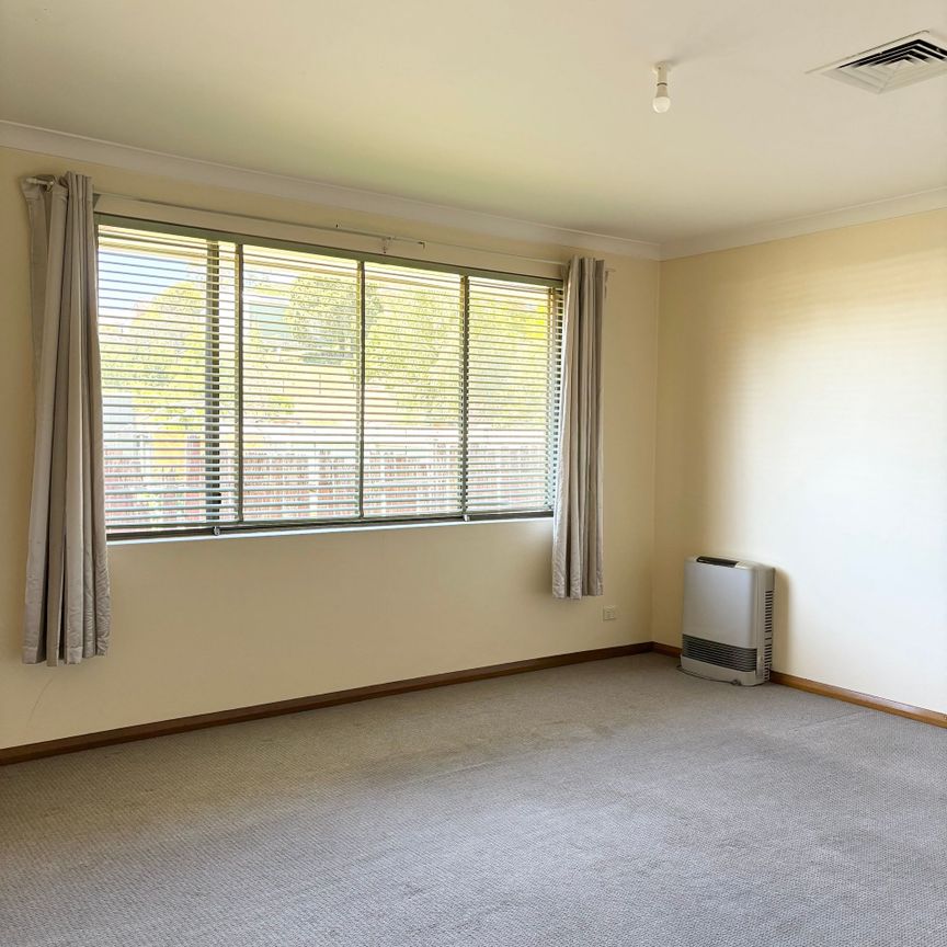 LOW MAINTENANCE & EXTRA SPACIOUS - Photo 1