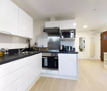 Studio Bronze Plus - City View - Photo 4