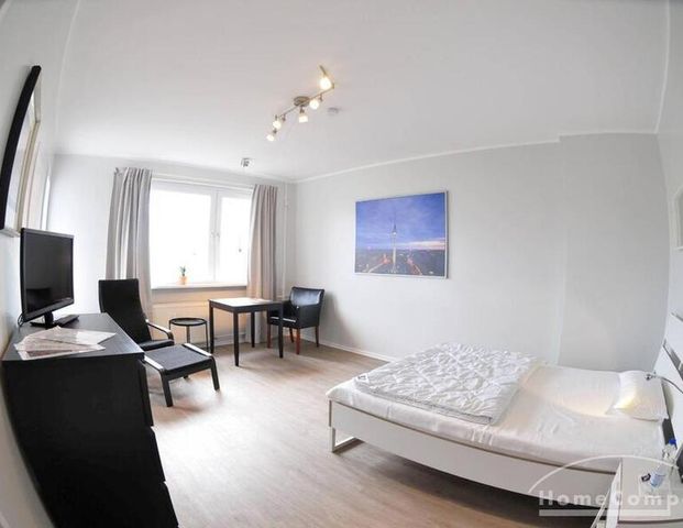 Schicke 1-Zimmer-Wohnung mit Balkon, Nähe KaDeWe, Berlin, möbliert - Photo 1