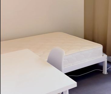 2 bed 1 bath - Photo 3