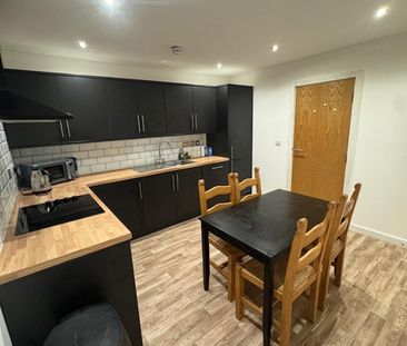 Room in a Shared Flat, Welland Street, SE10 - Photo 5