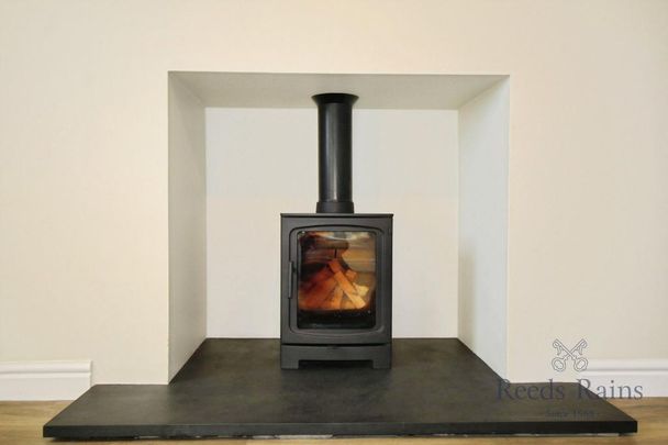 2 bedroom terraced house to rent - Photo 1