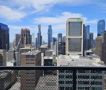 EXTRA LARGE, CITY VIEWS, FURNISHED - Photo 5