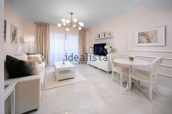 Alquiler de piso en Calle José Saramago, 1 - Photo 1