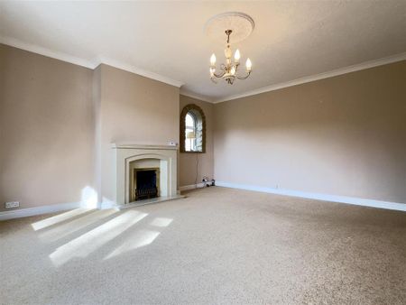 2 bedroom detached bungalow to rent - Photo 2