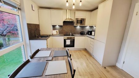 Winchester Close, Enfield - Photo 5