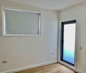 Near New Townhouse - Photo 3