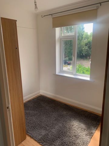 2 Bed Maisonette, St. Andrews Road, NW9 - Photo 4