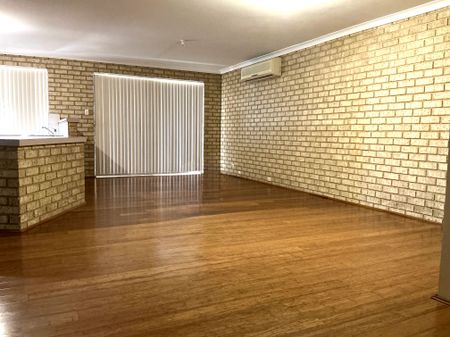 38 Acheson Crescent, Woodvale, WA - Photo 3