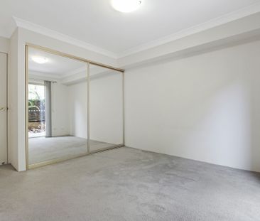 Specious Two Bedroom Apartment - Photo 3