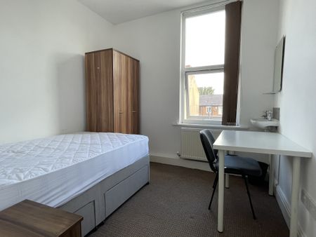 Balfour Road, Preston - Photo 2