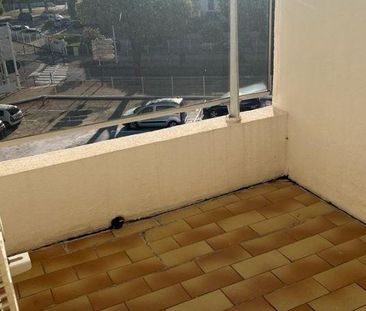 Location Appartement P2 vue Port - double garage - cave Le grau-du-roi - Photo 4