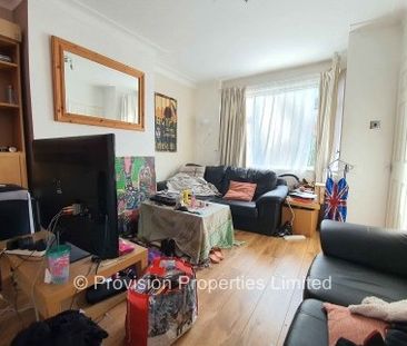 2 Bedroom Properties in Burley - Photo 2