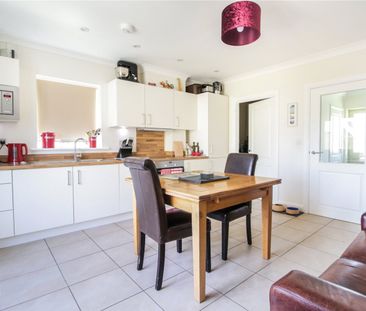 Middle Mead, - Photo 6