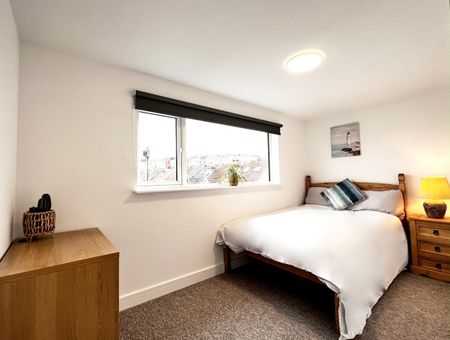 6 Bed Semi-Detached House, Paultow Road, BS3 - Photo 3