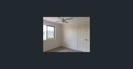 4 BEDROOM HOME IN THE HILLVIEW ESTATE - Photo 5