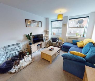 2 bedroom ground floor flat to rent - Photo 2