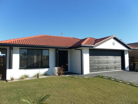 32 Bounty Circuit, QLD 4655, Eli Waters - Photo 2