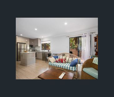 Fully Furnished Coastal Retreat in Pearl Beach - Photo 3