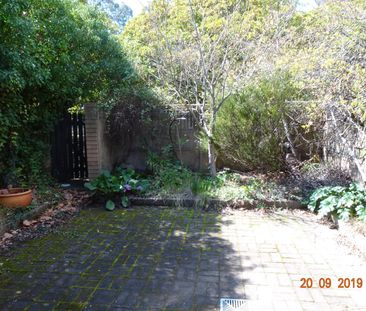 2/2 Edmondson Street, Campbell ACT 2612 - Townhouse For Rent | Domain - Photo 4