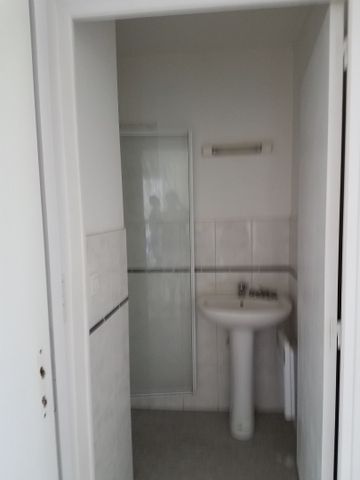 Location Appartement 2 pièces 53m² HAUSSY 59294 - Photo 4