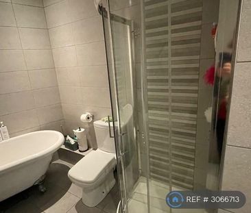 3 bedroom terraced house to rent - Photo 6