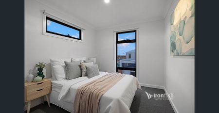 4 BEDROOM TOWNHOUSE AVAILABLE! - Photo 3