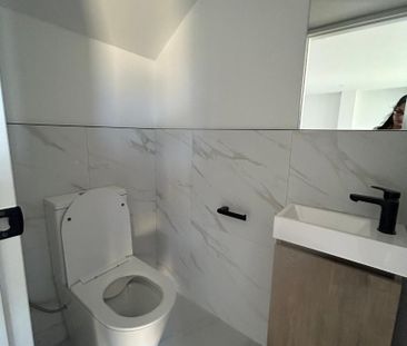 SUNNYVALE, 3 BEDROOMS - Photo 4