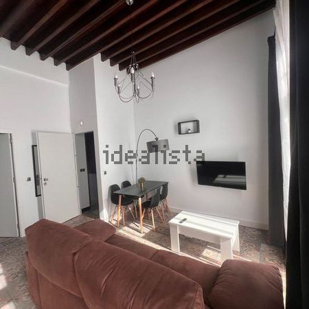 Alquiler de piso en Plaza Constitución - Photo 1