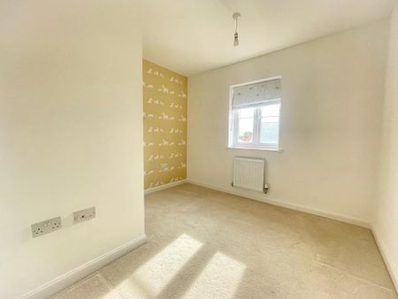 4 bedroom terraced house to rent - Photo 4