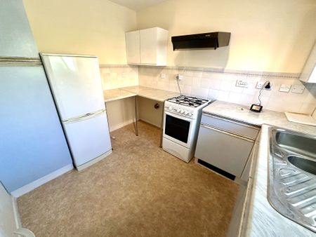 Burket Close, Greater London, UB2 - Photo 2