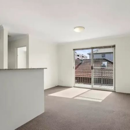 Modern One Bedroom Apartment in Kensington - Photo 4