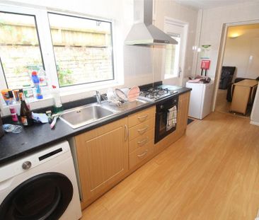 4 bedroom house to rent - Photo 6