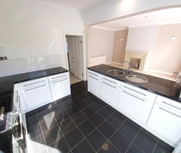 1 bedroom semi-detached house to rent - Photo 6