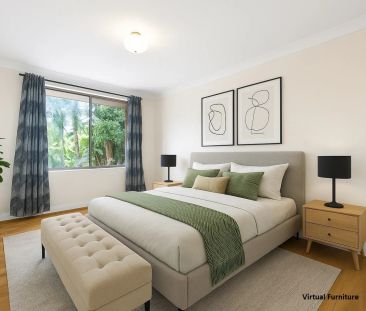 Four Bedroom Townhouse in Prime Croydon Location - Photo 2