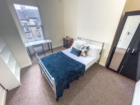 4 bedroom house to rent - Photo 2