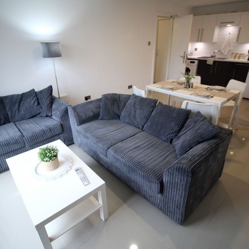 Flat 65, Samara Plaza, LS2 9DU, Leeds - Photo 1