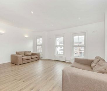 3 bedroom flat to rent - Photo 1