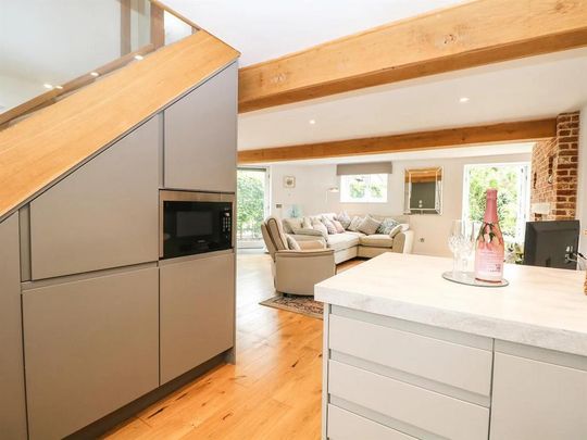 3 bedroom house to rent - Photo 1