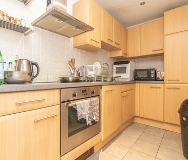 Studio to rent - Photo 6