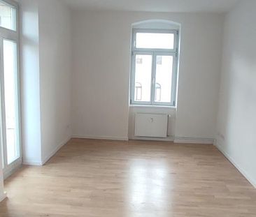 Wohntraum mit 3 Zimmern und Balkon in Dresden-Naußlitz! - Foto 6