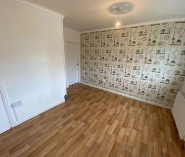 2 Bed Terraced House, Longroyd Street North, LS11 - Photo 4