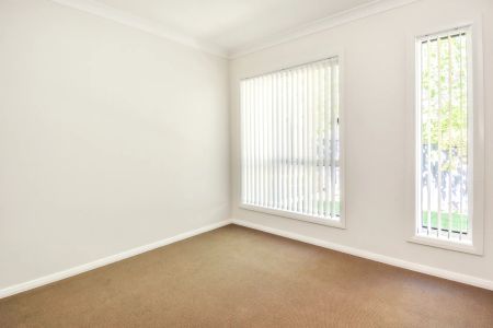 Modern & Light-Filled Contemporary Living - Photo 2