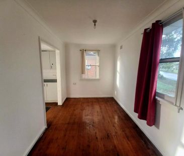 2-Bedroom Home in Vibrant Penrith - Your Peaceful Retreat awaits! - Photo 4