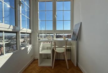 Calle de Tribaldos, Madrid, Community of Madrid 28043