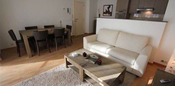Appartement te huur in Oudergem voor € 1.650 met 2 slaapkamers - foto 2