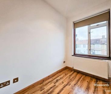 Berkeley Road, Kingsbury, London, NW9 - Photo 3
