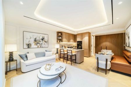 Fareham Street, W1F, London - Photo 3