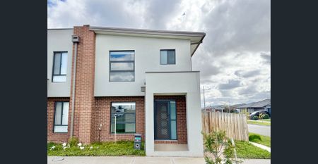 Modern Family Home for Lease – 21 Munoz Walk, Wyndham Vale - Photo 2
